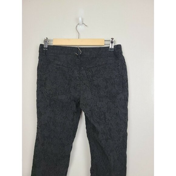 SIMPLY Vera Vera Wang Black Floral Textured Cropped Denim Jeans Size 4P - Picture 5 of 8